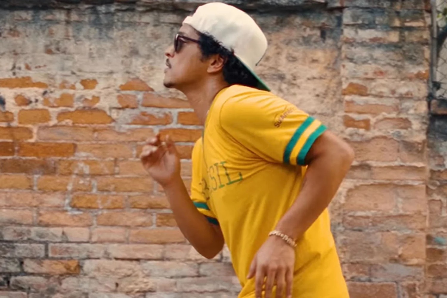 Bruno Mars Diz Que Quer Comemorar Aniversário No Brasil Em Outubro ...